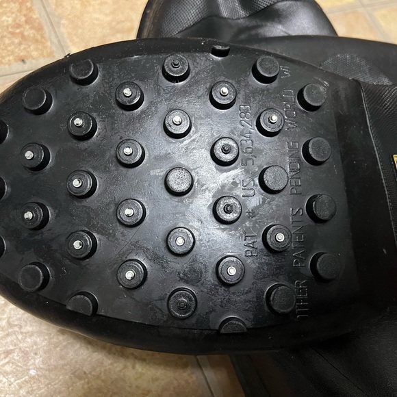 Men LaCrosse overshoe Boots with metal studs - Picture 4 of 5